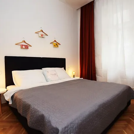 Rehorova Apartments Prague Room photo