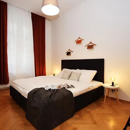 Rehorova Apartments Prague Room photo